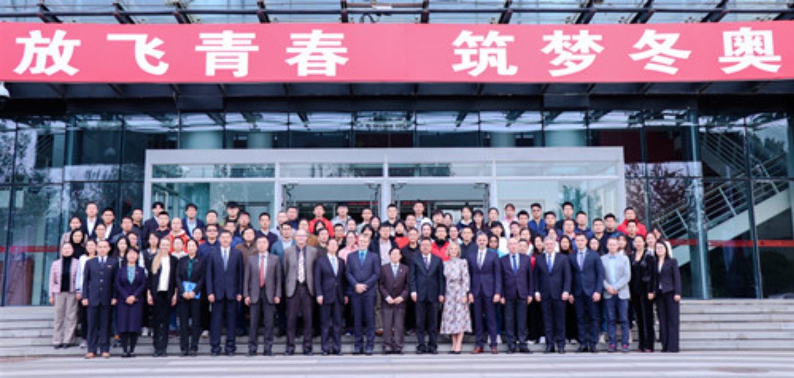 899a75ae58434f3382ff1983bb41c8b2